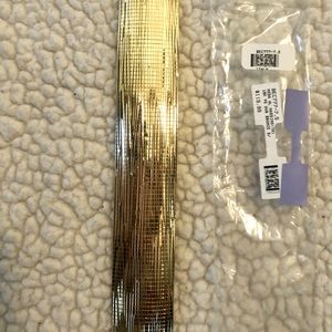 Wide flexible bracelet